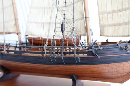 模型帆船的片段图片