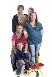 母亲和四个孩子的幸福家庭图片