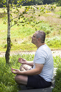 男人Yoga图片