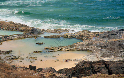 弗雷泽岛北部水晶般清澈的水池图片