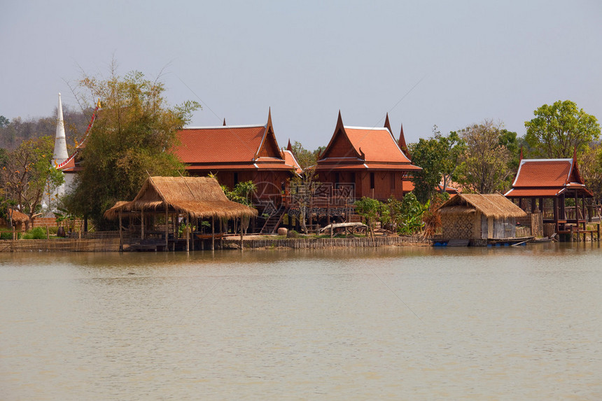 在泰国的泰式房子图片