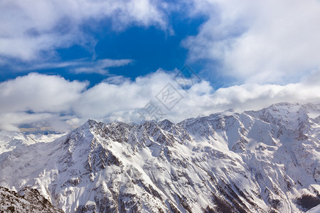 奥地利索尔登山丘滑雪度假胜地自图片