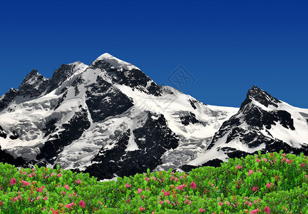 美丽的山峰Breithorn和KleinMa图片