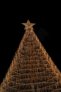黑夜里的圣诞树灯图片