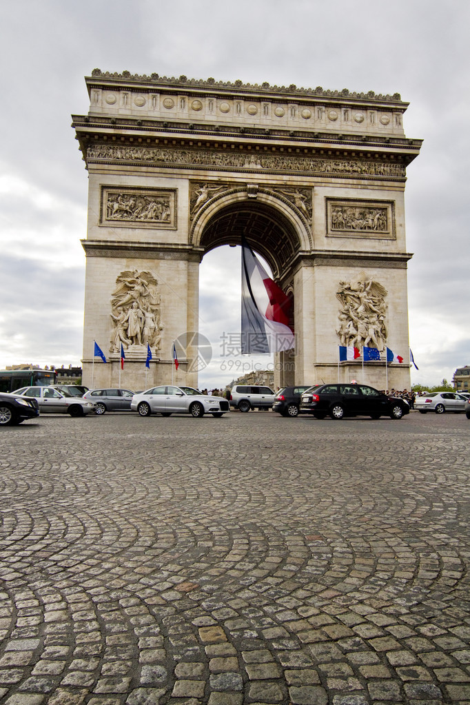 法国巴黎的胜利之十字标志图片