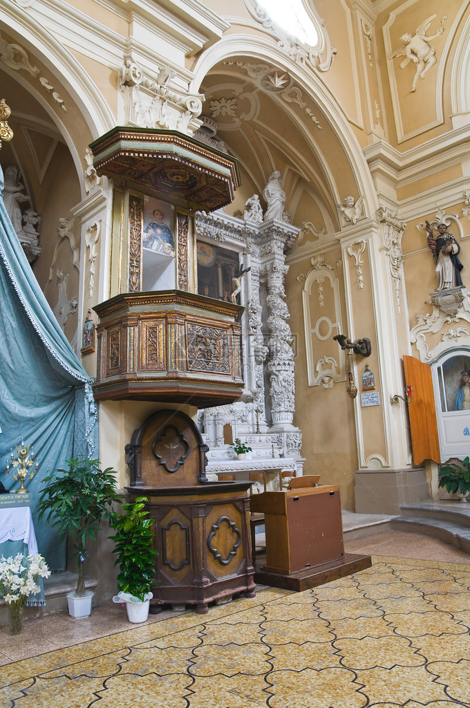 圣多梅尼科教堂Tricase普利亚意大利图片