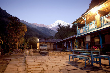 尼泊尔Annapurna地区的尼泊尔村庄图片