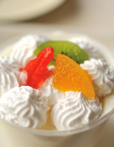 杯水果酸奶图片