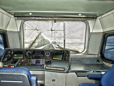 火车驾驶舱图片