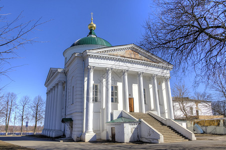 IlyinskoTikhvin教堂图片