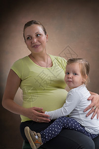 怀孕妇女及图片