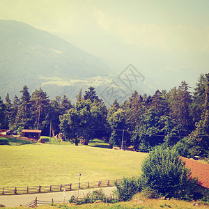 意大利阿尔卑斯山的小村庄高地Insta图片