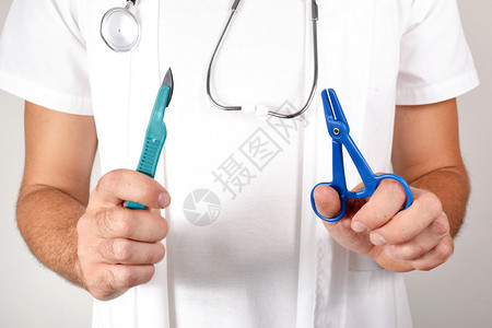 医用剪刀和手术刀图片