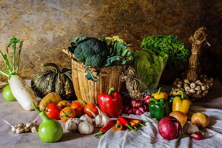 静物蔬菜香草和水果作为烹饪原料图片