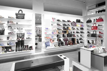 现代商场鞋店明亮时尚的内饰背景图片