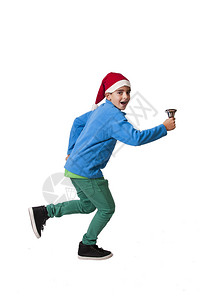 穿着圣诞衣服奔跑的男孩图片