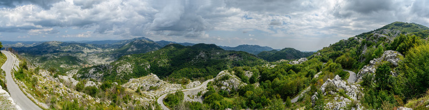 夏季山地全景观和道路黑山欧洲图片