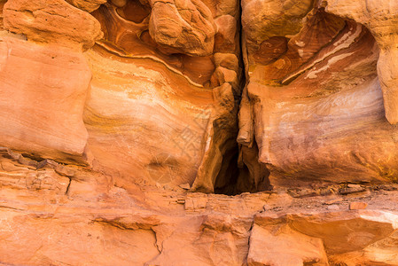 埃及西奈沙漠的彩色峡谷背景图片