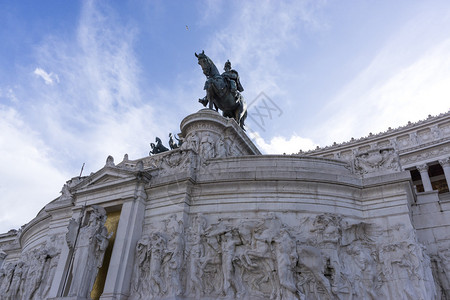祖国祭坛VictorEmmanueII纪念碑的雕背景图片