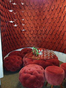 智能手机制作的图像覆盆子的红色餐厅装饰图片