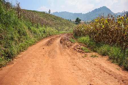 乡村越野赛道图片