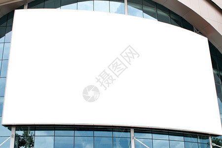 现代购物中心的空白海报板墙背景图片