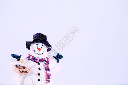 小雪人迎接冬天图片
