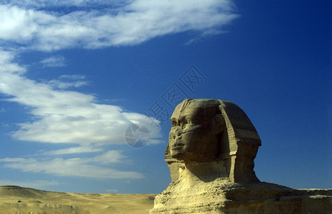 北非洲埃及首都开罗市附近的金字塔p图片