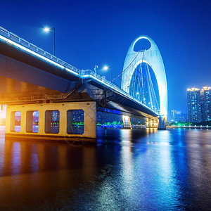 朱江河和广州金融区的现代建筑注图片