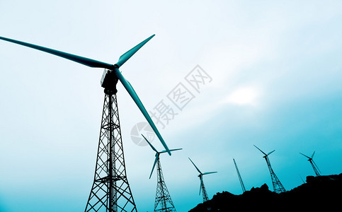 风力农场的风力涡轮图片
