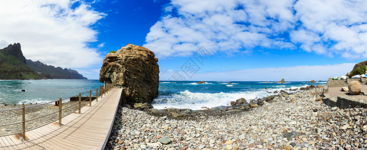 西班牙加那利热带岛屿特纳里夫岛夏季海景图片