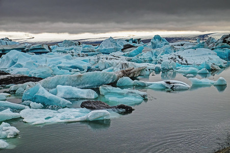 冰岛的Jokulsarlon冰川环图片