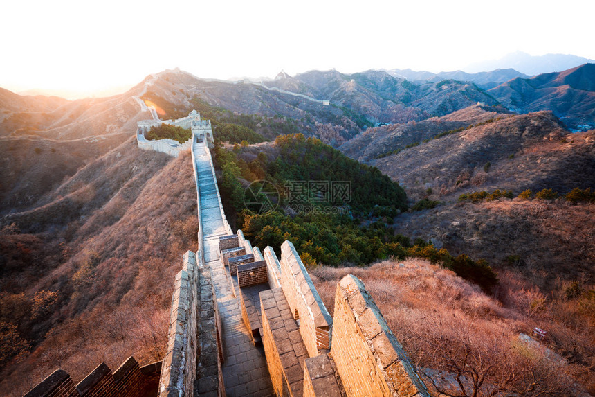 古代长城在冬天图片