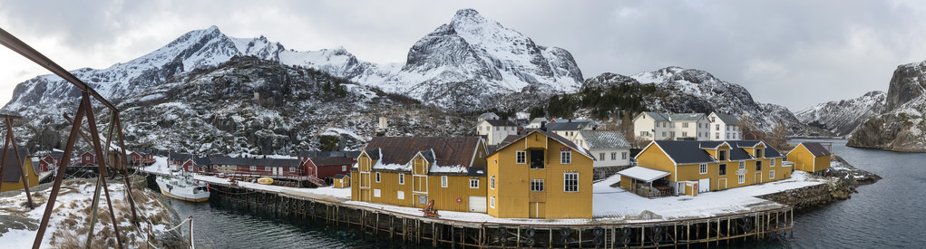 挪威Lofotten群岛冬季Nusfjor图片
