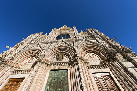 锡耶纳大教堂圣玛丽亚阿松塔广场图片