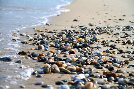 海滩轻岩图片