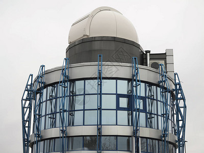 现代天文观测台望远镜圆图片