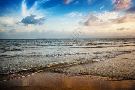 海景美丽热带海岸日落图片