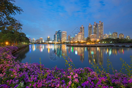 泰国曼谷黄昏Benjaki图片