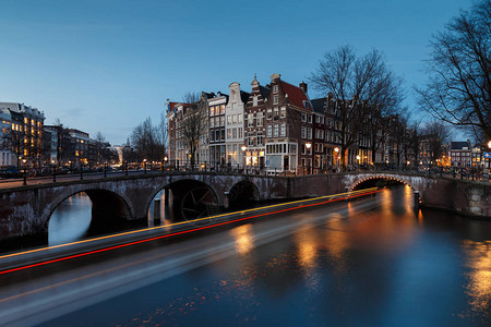 阿姆斯特丹02022017荷兰阿姆斯特丹著名运河的美丽城市景观图片