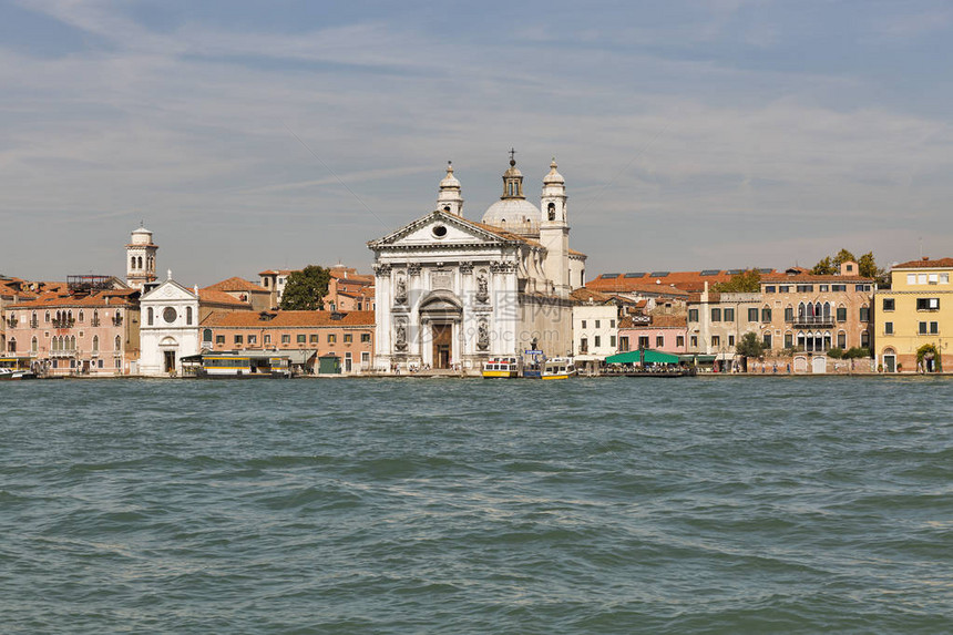 查看威尼斯泻湖与教堂SantaMariadelRosariodeiGesuati通常称为IlGesua图片