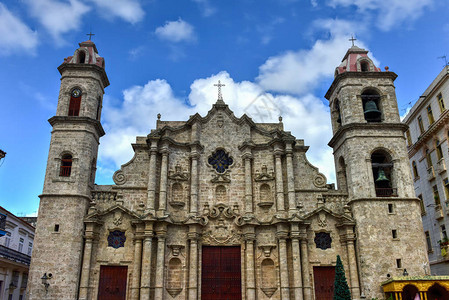 哈瓦那大教堂和大教堂广场图片