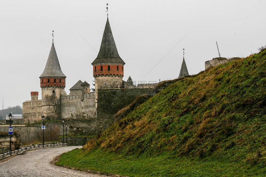 古老的城堡卡梅内茨图片