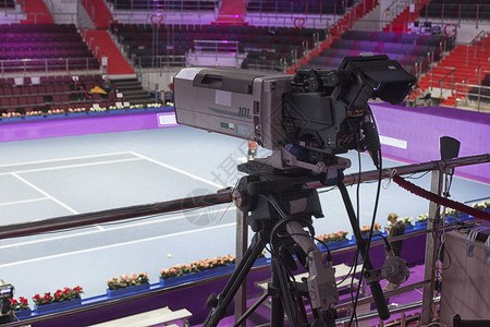 网球厅的电视摄像头专业数码摄像机4k摄影机附件图片