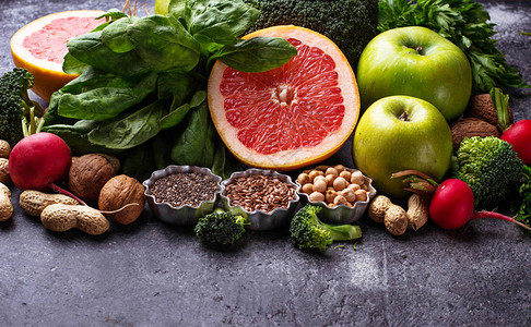 健康素食品蔬菜水果种子和坚果图片