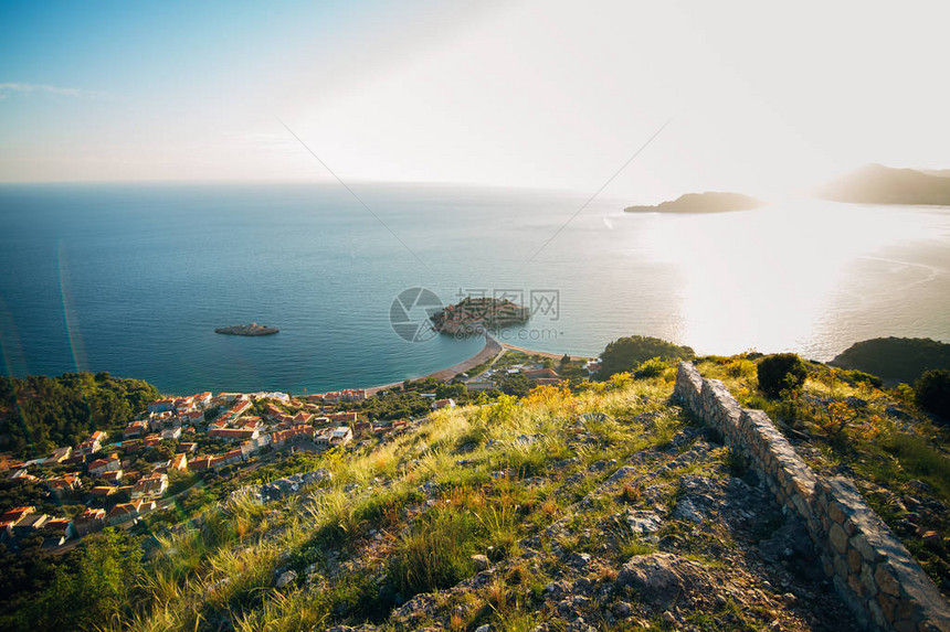 黑山的圣斯特凡岛全景拍摄图片