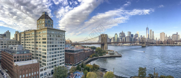 从曼哈顿大桥欣赏曼哈顿和布鲁克林的全景图片