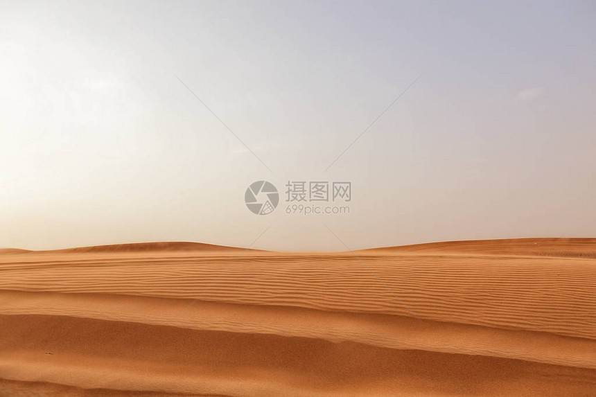 沙漠沙的低视角图片