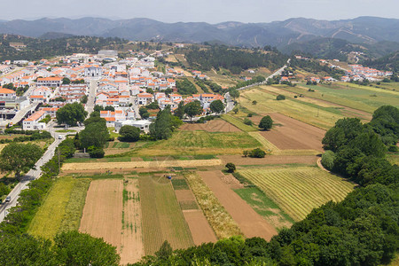 葡萄牙AlentejoAljezur村的房屋图片