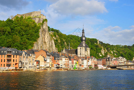 比利时美丽的小镇迪南图片
